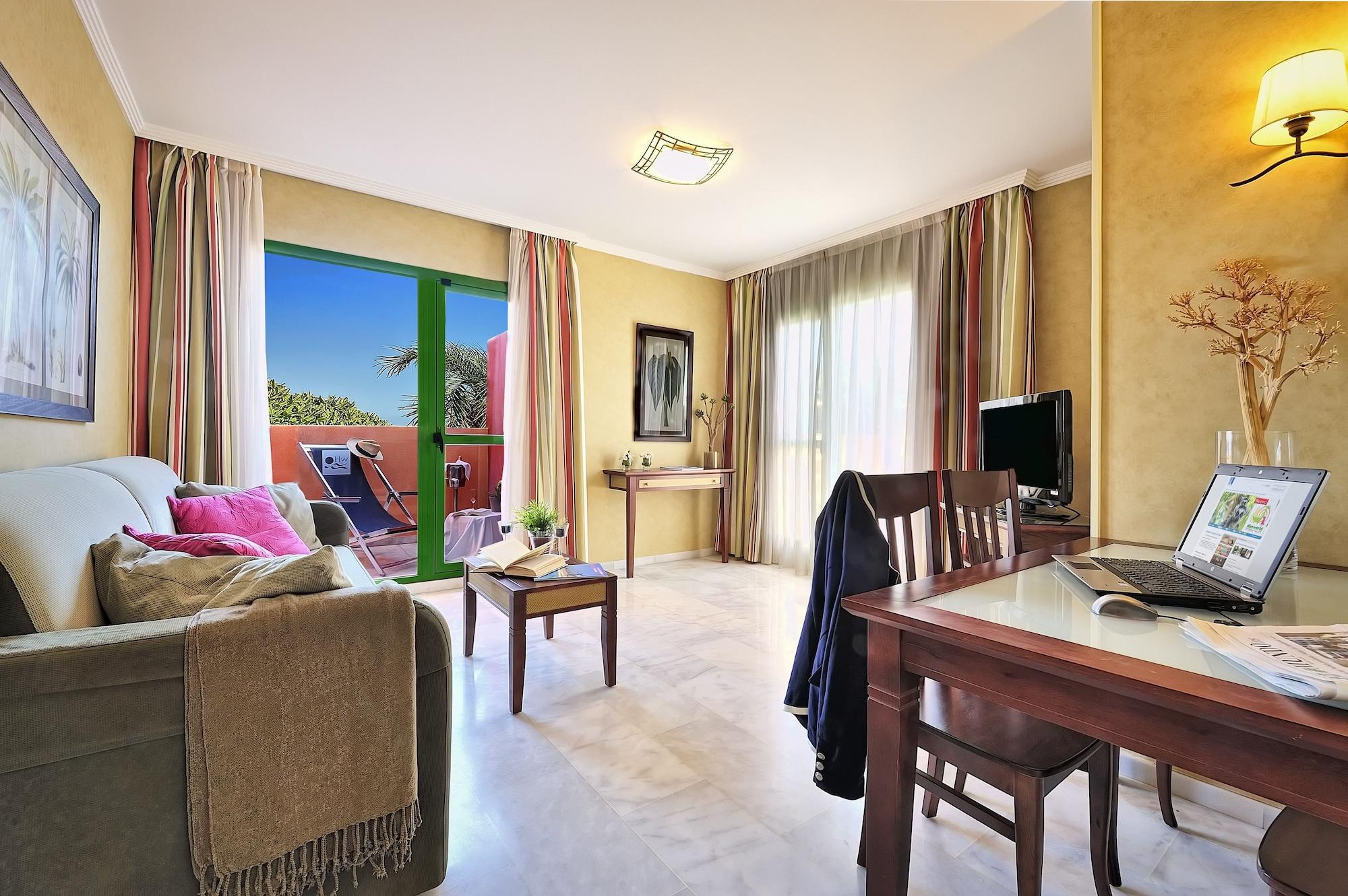 Holiday World Resort Benalmádena Εξωτερικό φωτογραφία