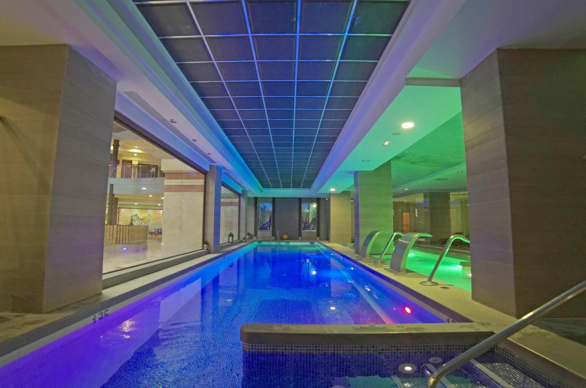 Holiday World Resort Benalmádena Εξωτερικό φωτογραφία