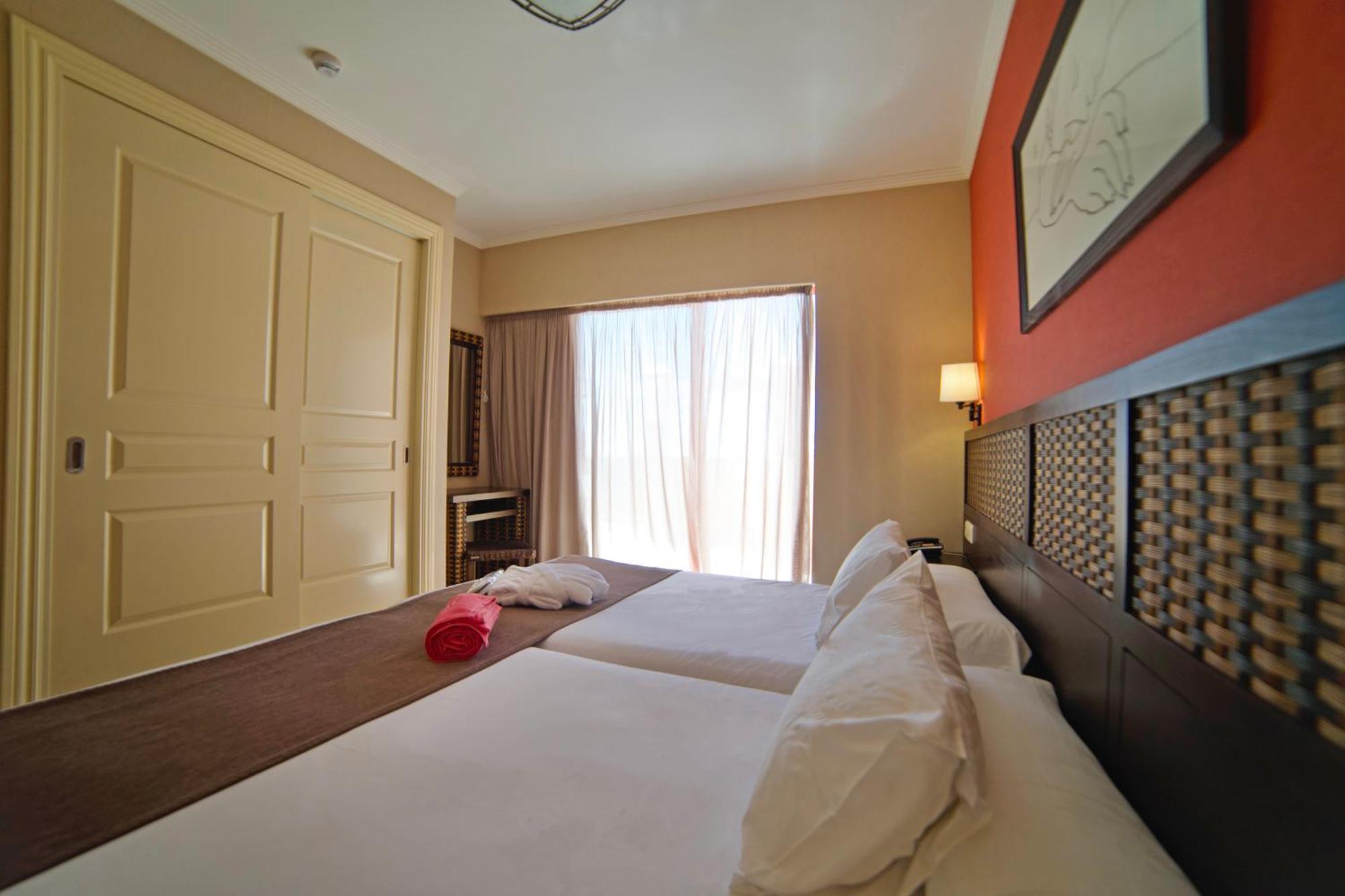 Holiday World Resort Benalmádena Εξωτερικό φωτογραφία