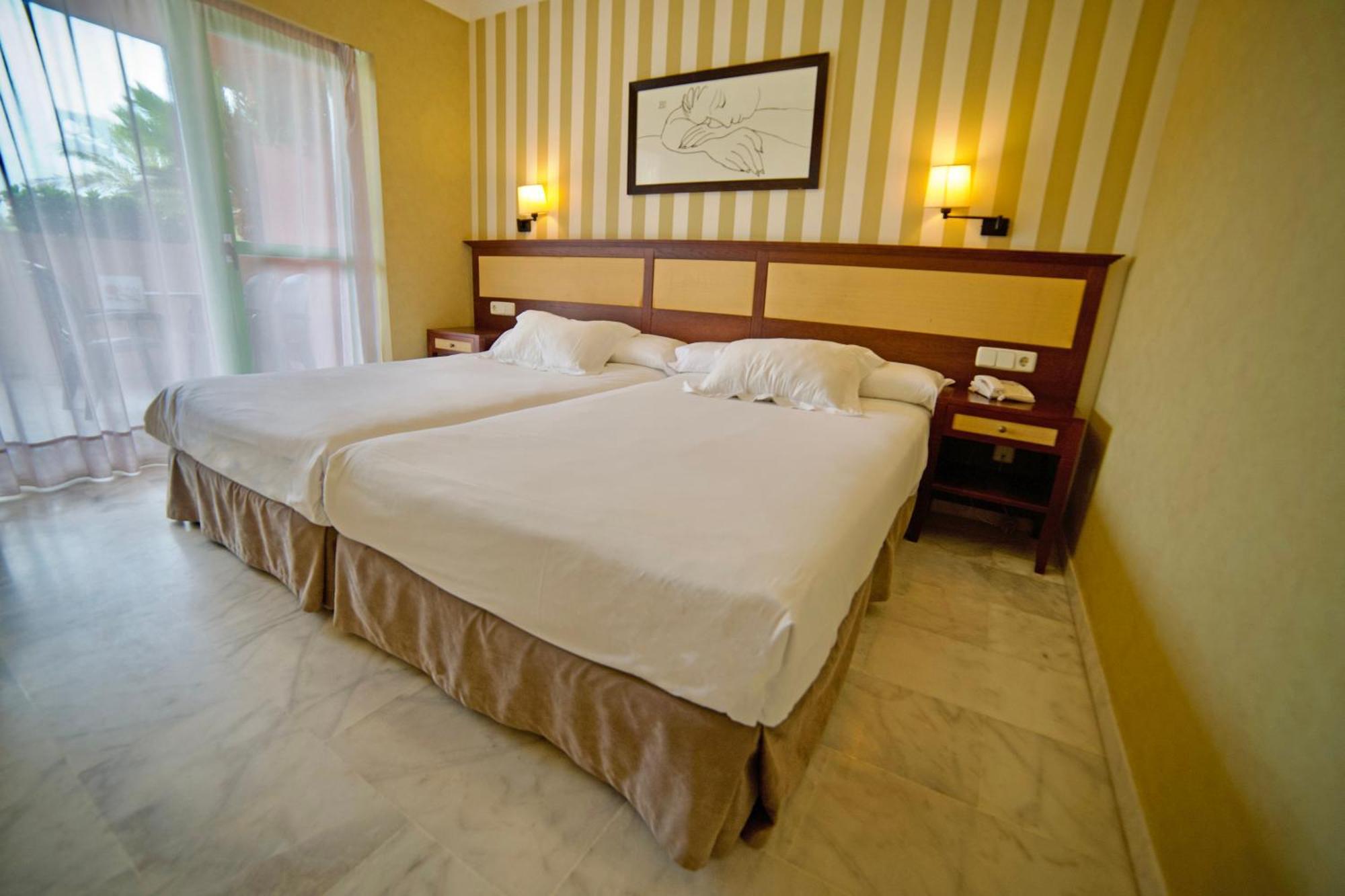 Holiday World Resort Benalmádena Εξωτερικό φωτογραφία